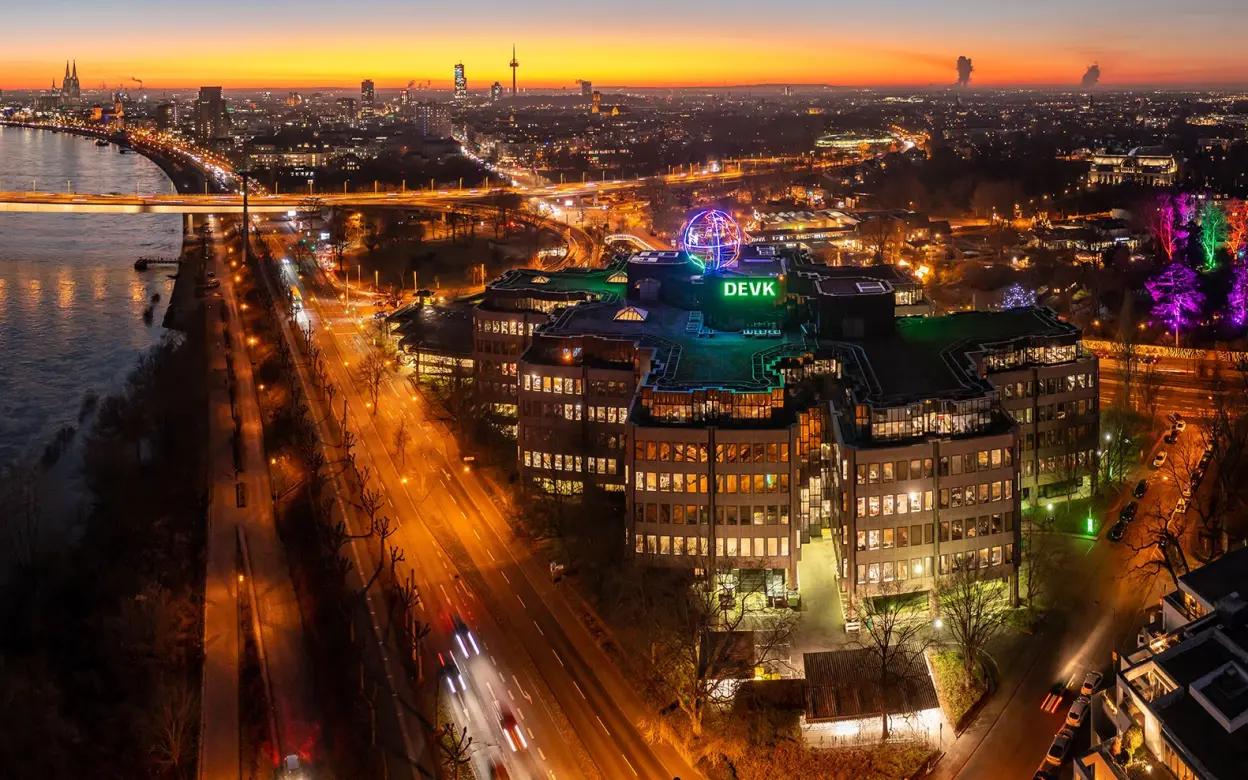 Drohnenaufnahme der DEVK Zentrale Tiergartenstraße