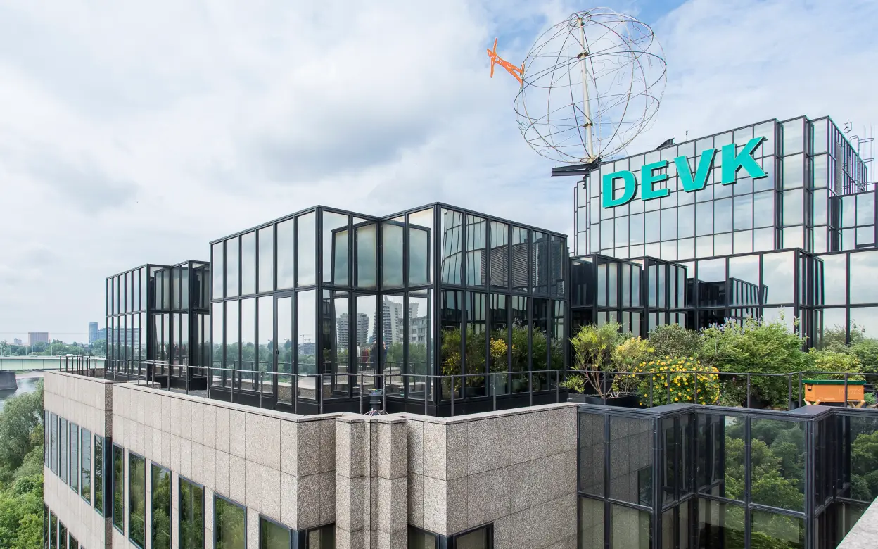 Zentrale mit Blick auf Zoobrücke