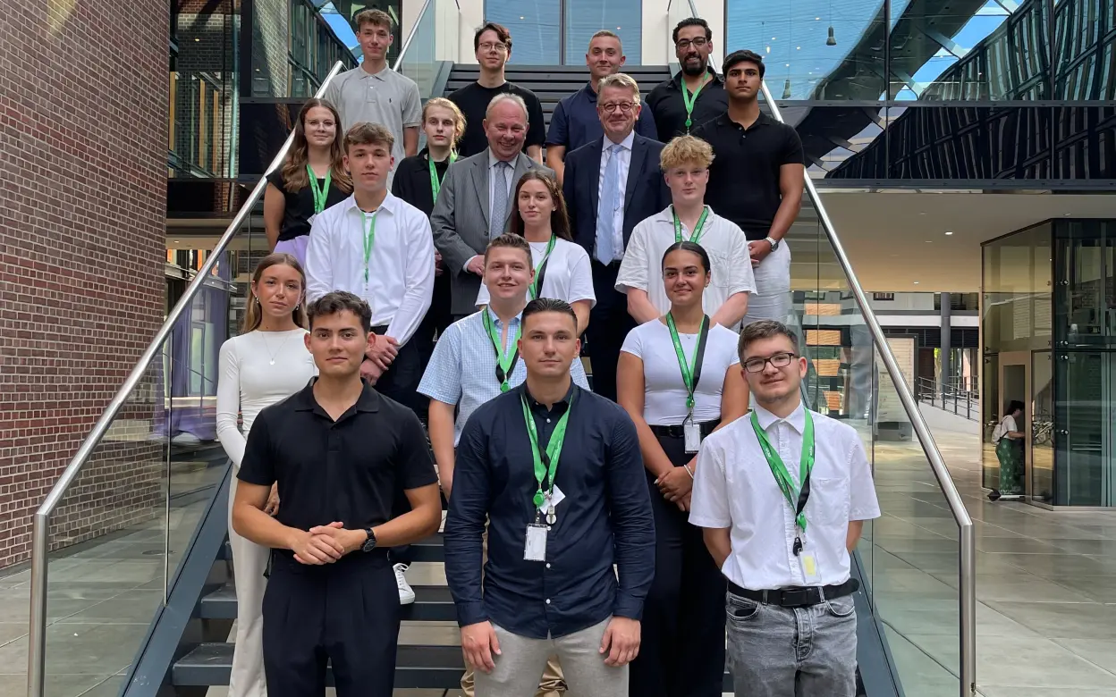 Gruppenfoto der neuen Azubis