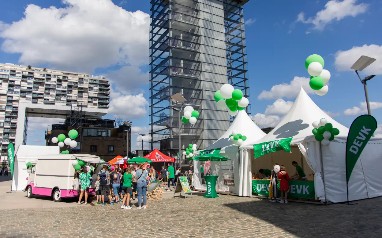 DEVK Stand am Weltkindertag