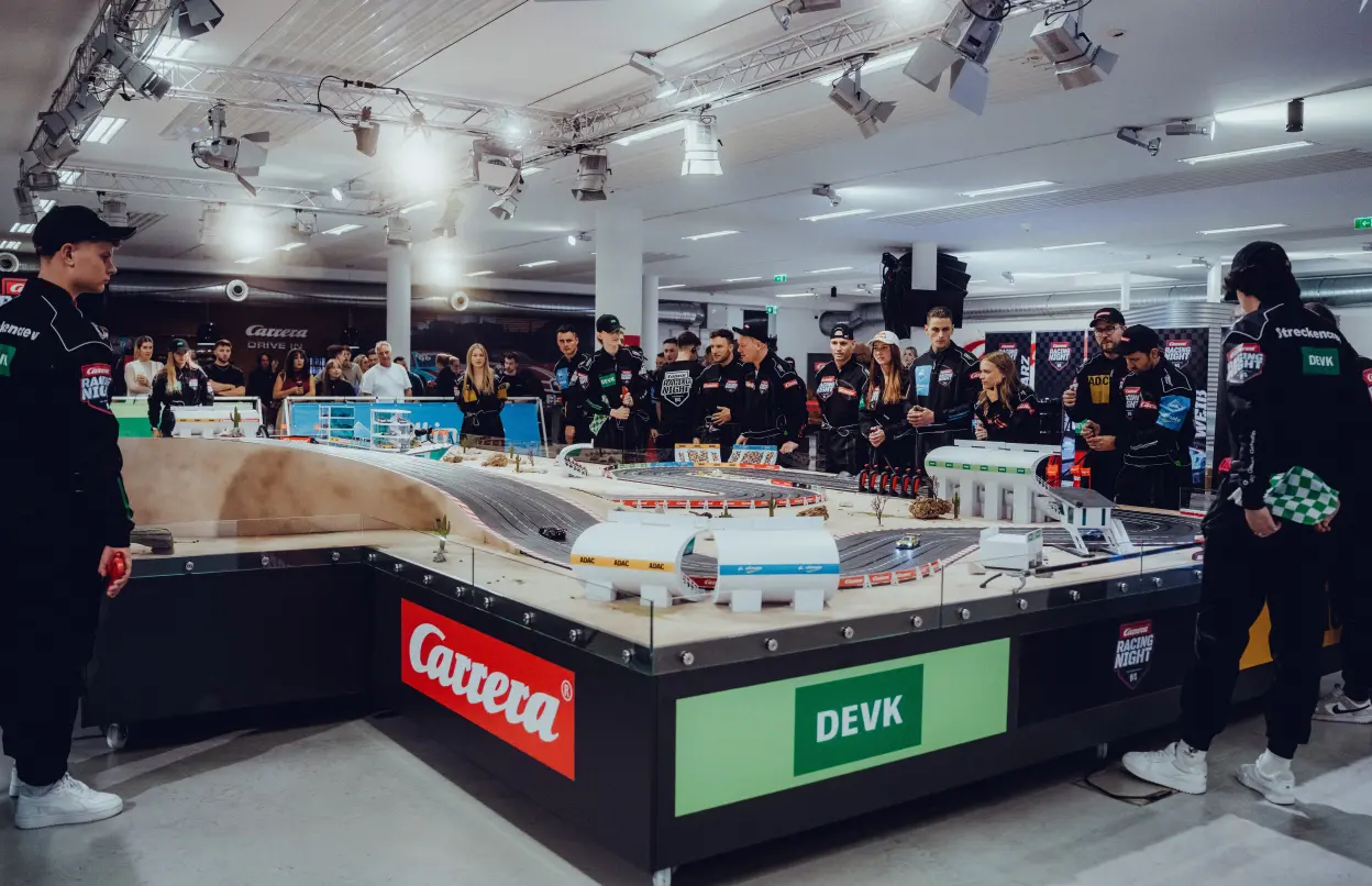 Hybrid-Bahn bei der Carrera Racing Night 2024