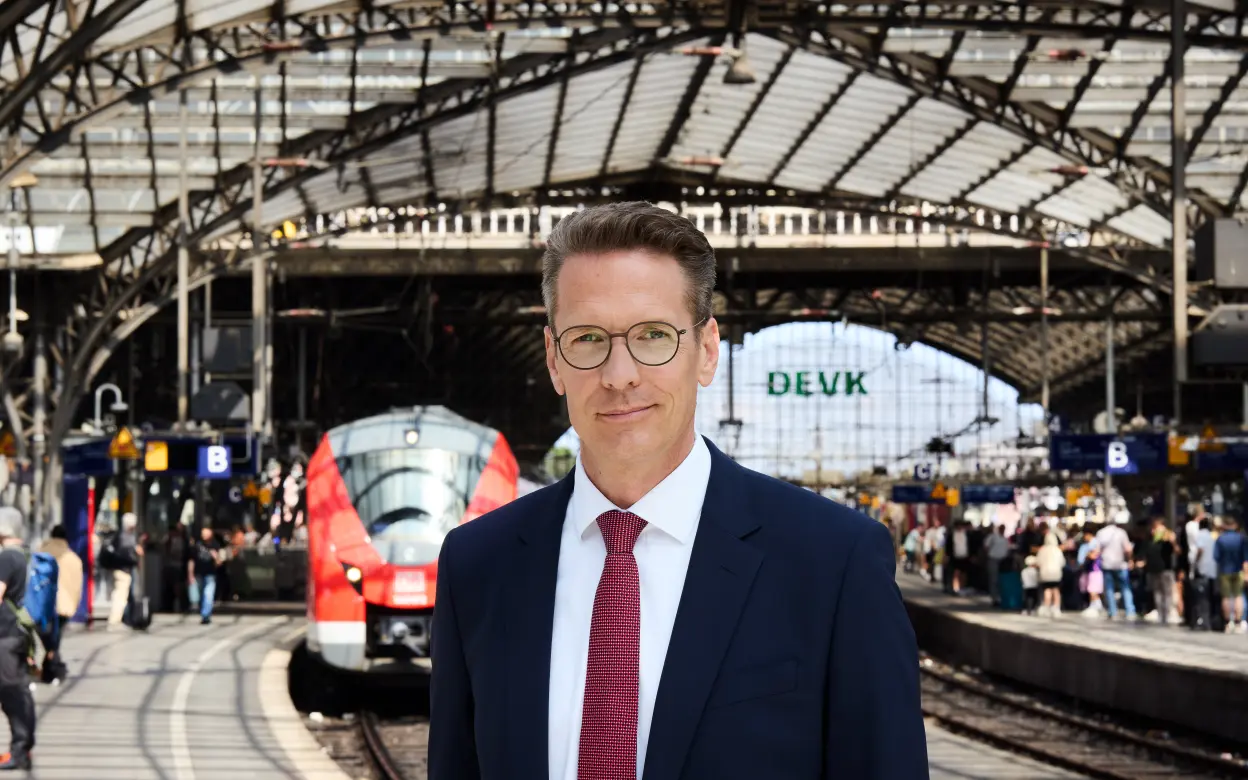 Michael Knaup am Kölner Hauptbahnhof