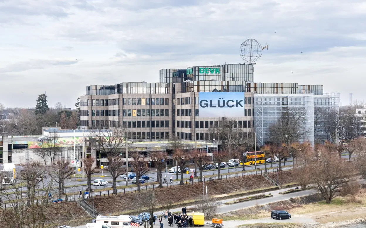 DEVK Zentrale während Glücks-Aktion