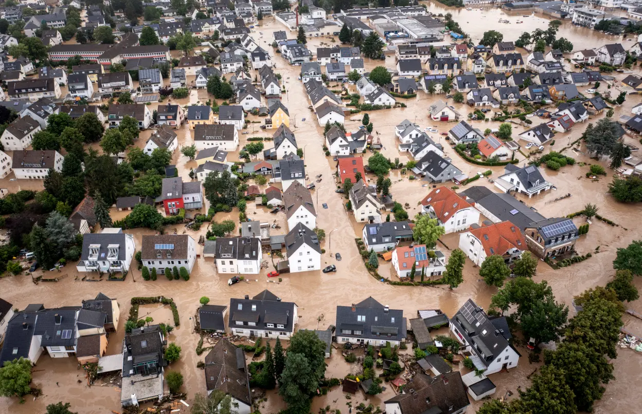 Luftaufnahme von Flutschäden
