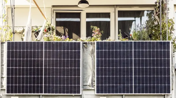 Photovoltaikanlage an Balkon